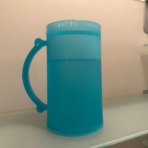 Plastic frosted beer mug